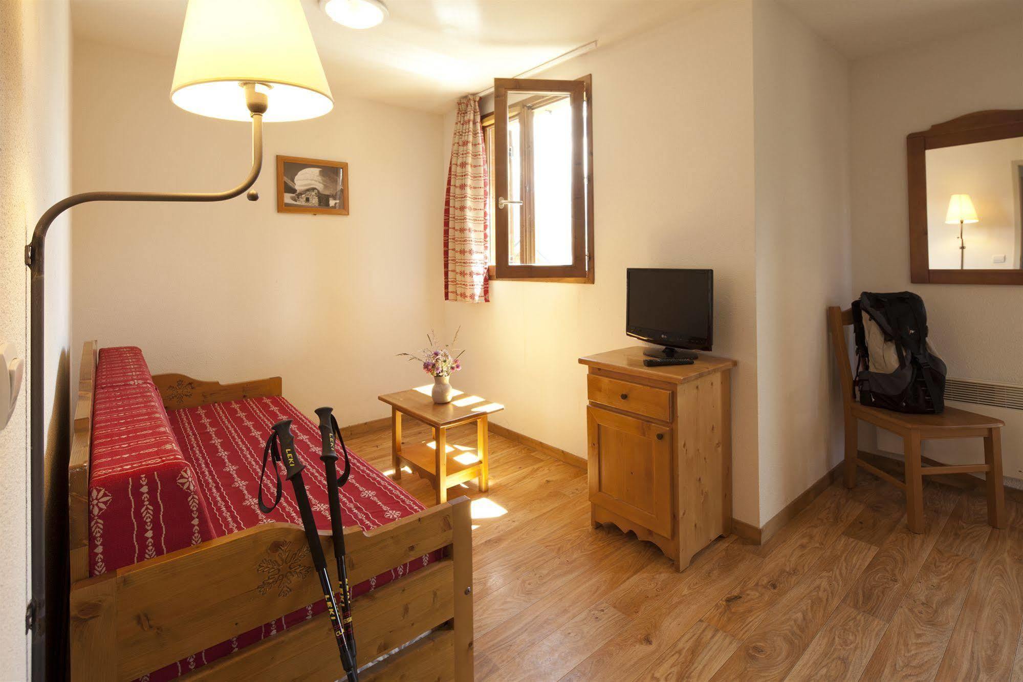 Vvf Residence Albiez-Montrond Maurienne Luaran gambar