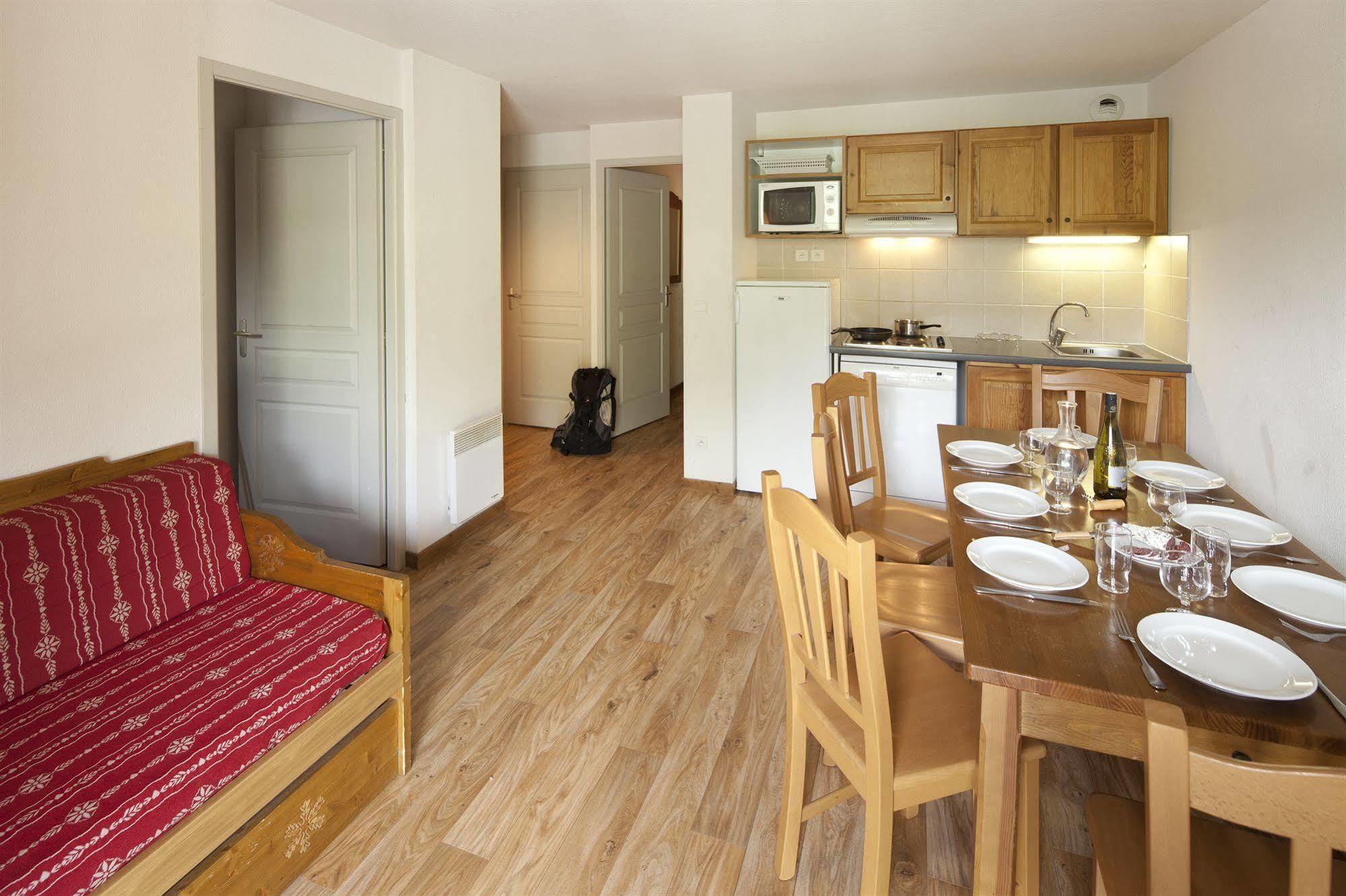 Vvf Residence Albiez-Montrond Maurienne Luaran gambar